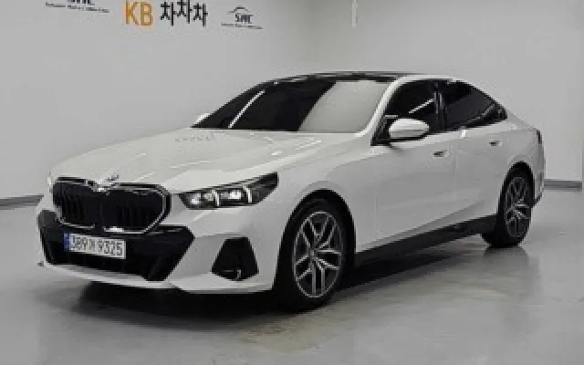 5시리즈 (G60) 520i
